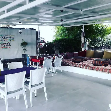 Oba 09 Restaurant-motel-beach *
