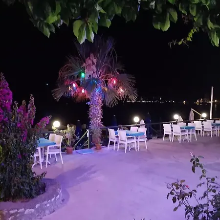 Oba 09 Restaurant-motel-beach * 말마리스