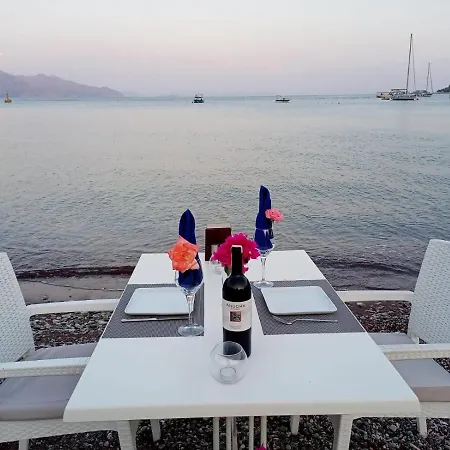 B&B Oba 09 Restaurant-motel-beach *