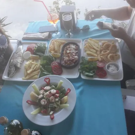 B&B Oba 09 Restaurant-motel-beach